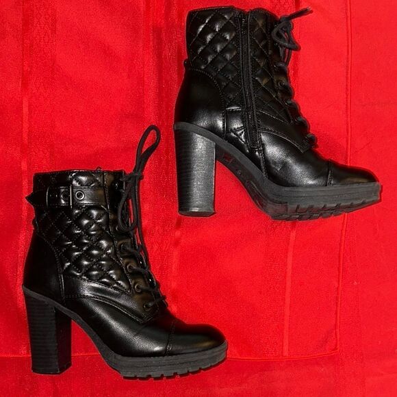 Guess Black Quilted Lace-Up Ankle Boots Size 6 - Picture 1 of 7